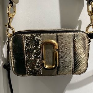Gold Marc Jacobs Snapshot bag